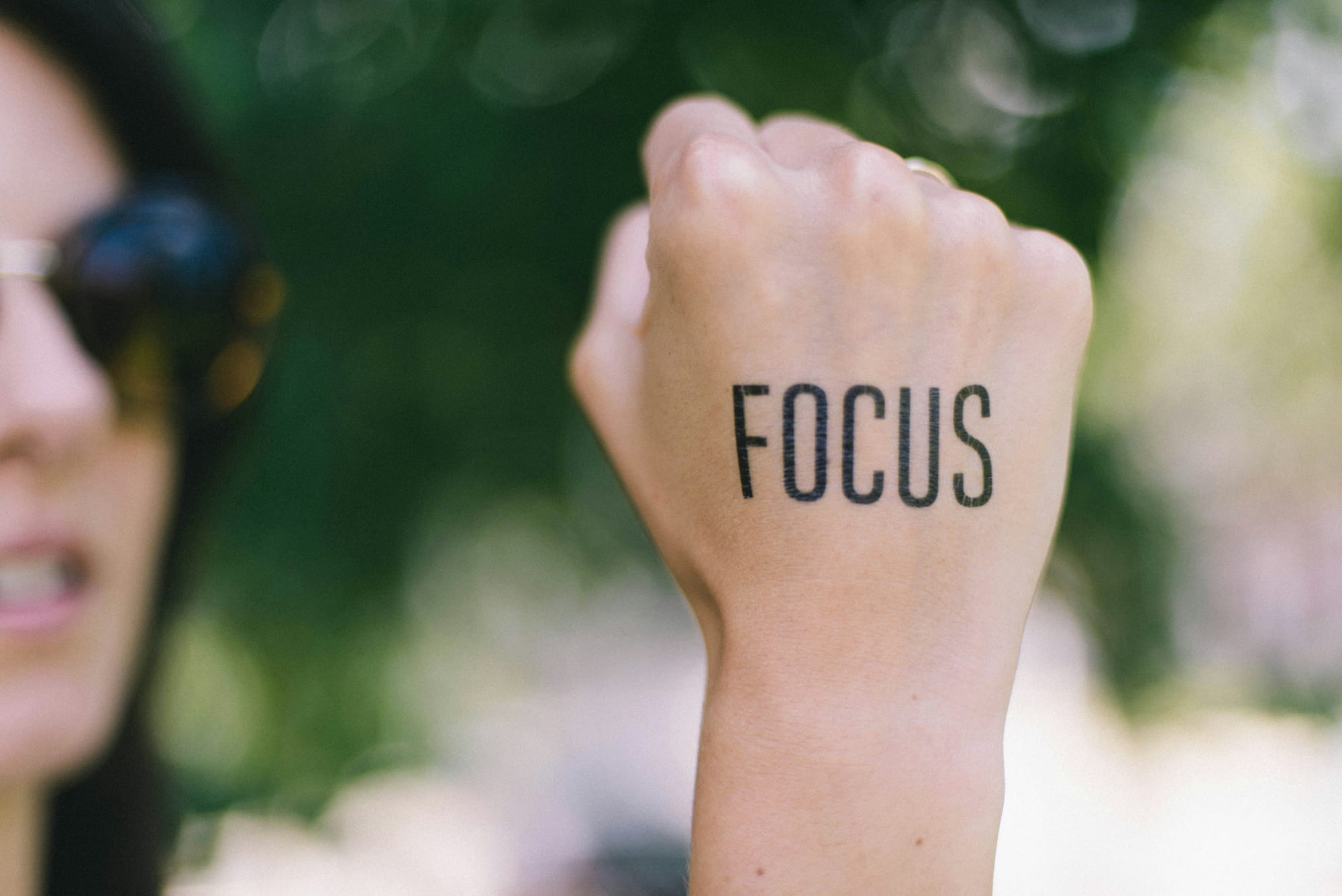 The Art of Focus: 5 Essential Strategies for Mastering Life's Challenges ♟️🧩