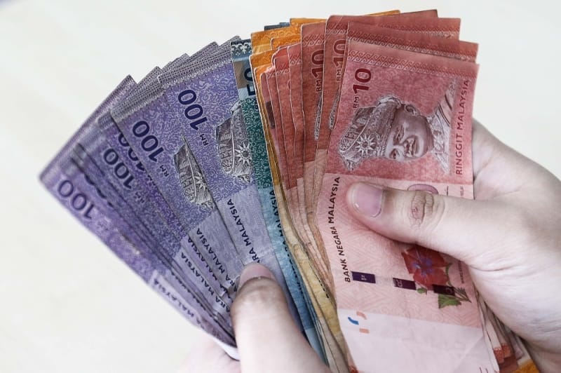 Ringgit melonjak ke puncak 11 bulan, melanjutkan kenaikan sembilan hari berbanding dolar AS