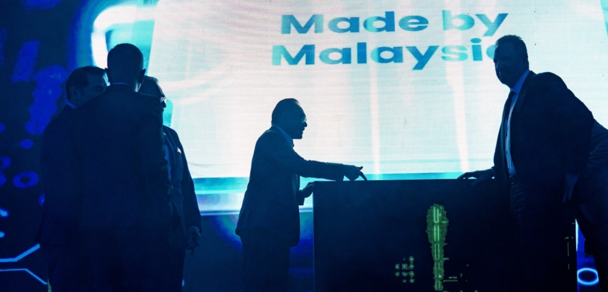 மலேசியா உலகளவில் முன்னணி அரைகட்டியல் தொழில் முன்னேற்றத்தை அதிகரிக்கிறது